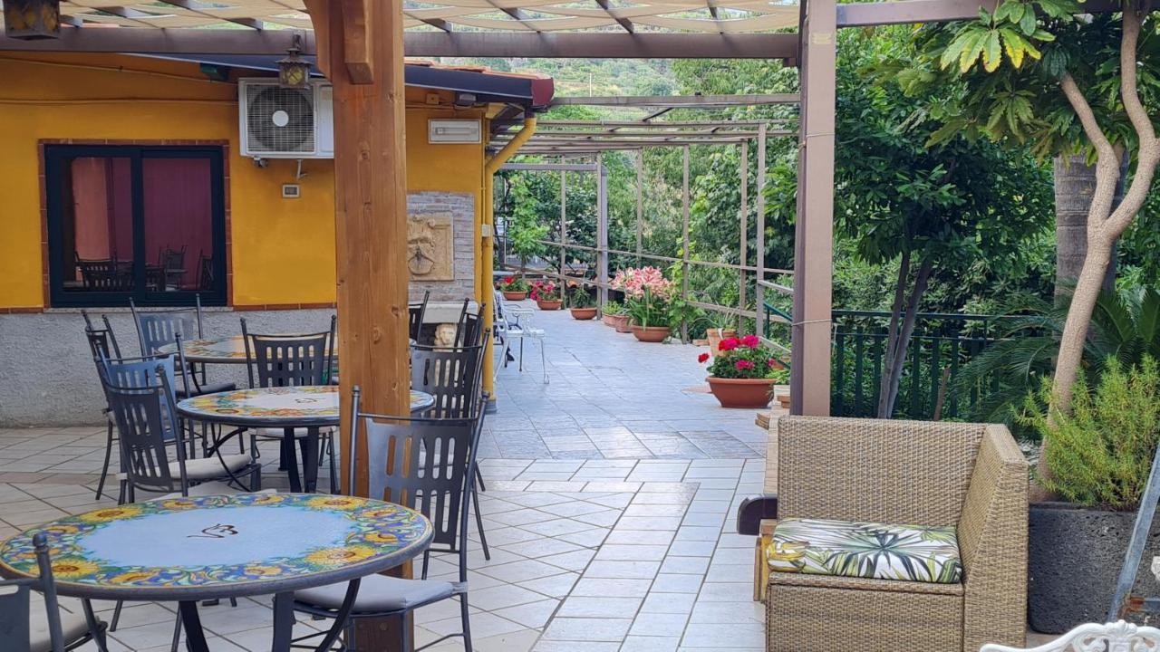Alcantara Natura Country House Graniti 外观 照片